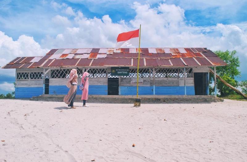 sd laskar pelangi