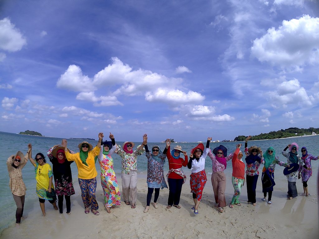 sektor pariwisata sebagai andalan perekonomian Belitung